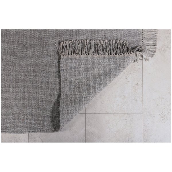 15672-105__13 Kilimas Cyrus