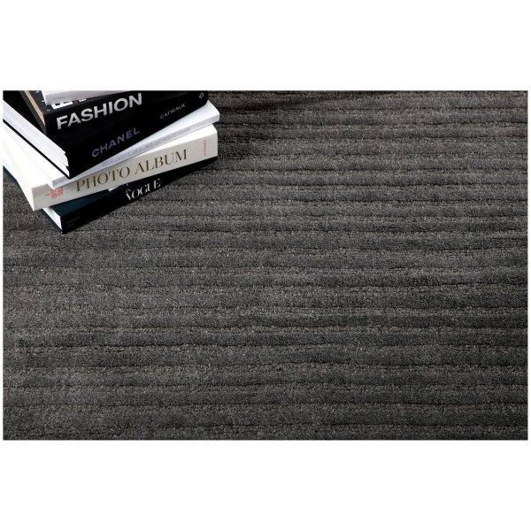 15989-107_4_m Kilimas Milton