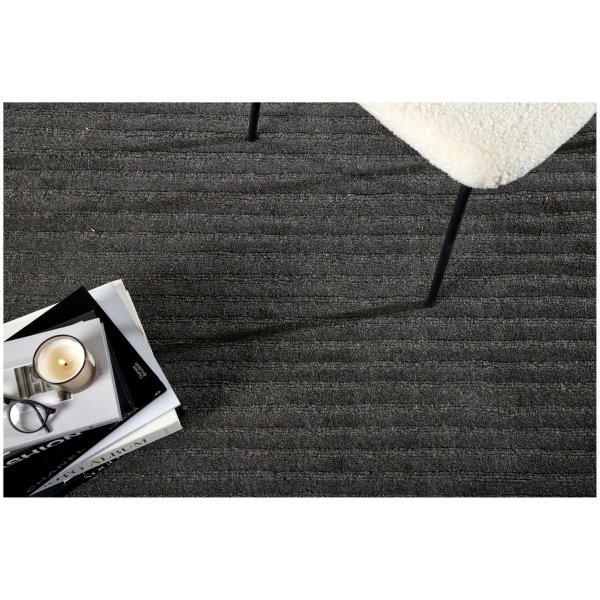 15989-107_5_m Kilimas Milton